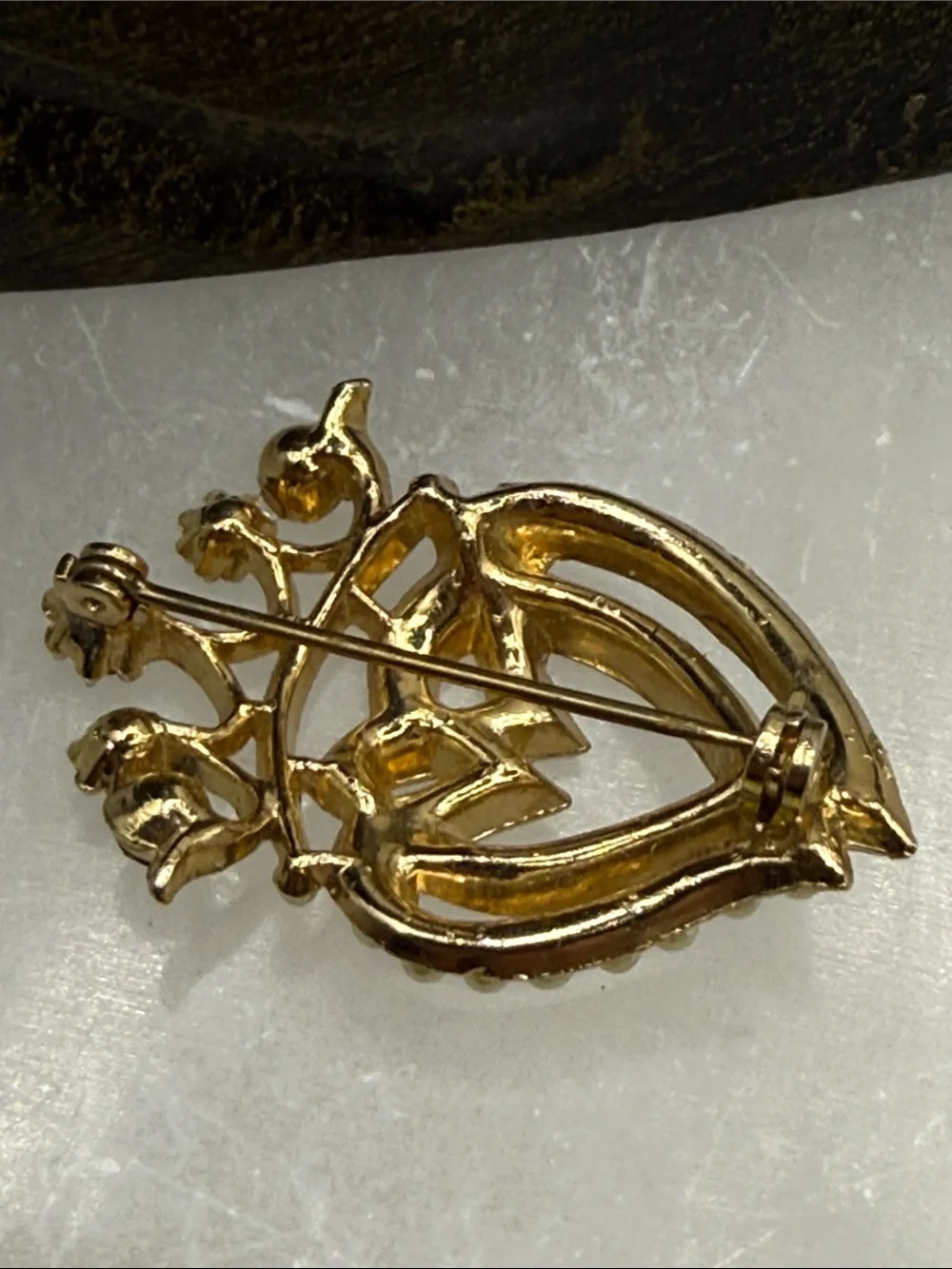 Vintage Gold-Tone Heart Crown Brooch Purple rhinestone faux pearl craft wear